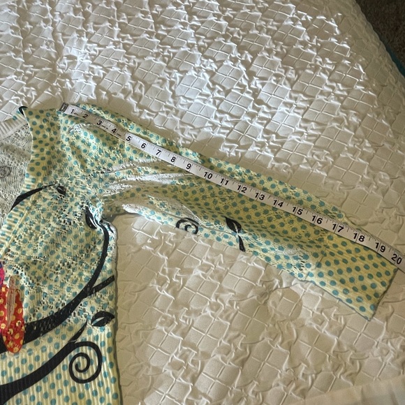 Crimson Ivy Cropped Sweater....Large - Picture 9 of 10